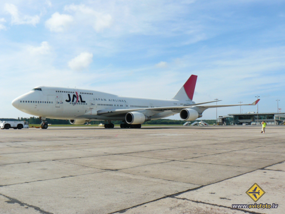 Boeing 747-446